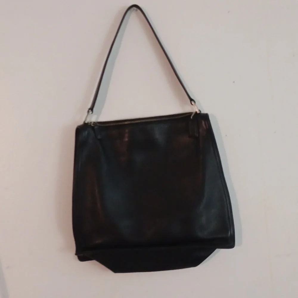 Vintage Black Coach Shoulder bag - Picture 6 of 16